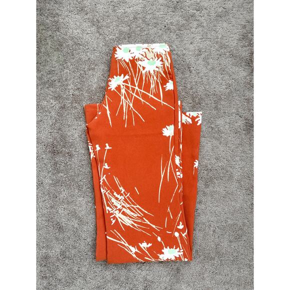 NWOT Urban Outfitters Dalila Low-Rise Flare Pant Size XS - Picture 7 of 8